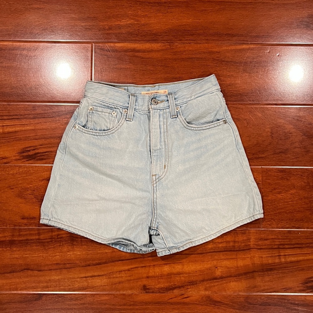 Levi’s high loose shorts